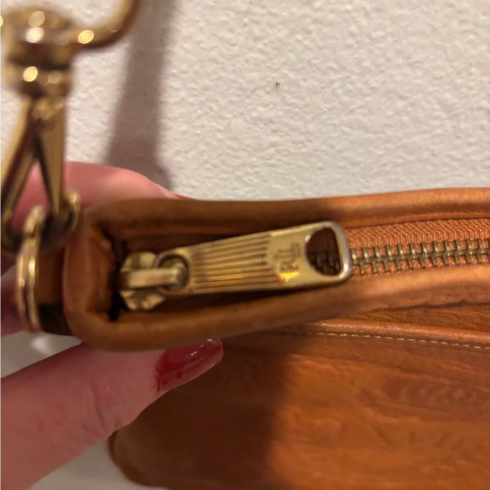 Ralph Lauren Brown Leather Bag with Gold Details - Picture 4 of 13